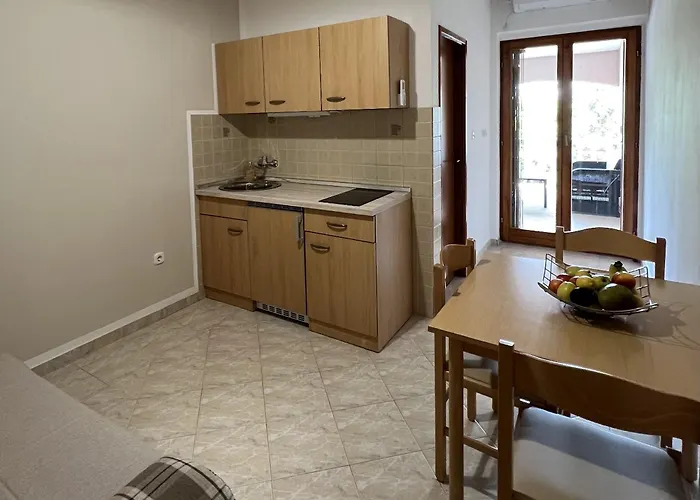With Parking Space Starigrad, Paklenica - 11683 Апартаменты Стариград-Пакленица